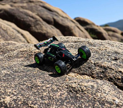 Samochód zdalnie sterowany terenowy 15km/h 2,4GHz