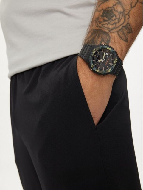 ZEGAREK MĘSKI CASIO G-SHOCK OCTAGON GA-2100SU-1AER (zd139d)