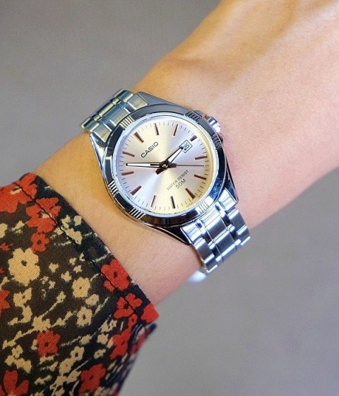 ZEGAREK DAMSKI CASIO LTP-1308D-4AVEF (zd605e) + BOX