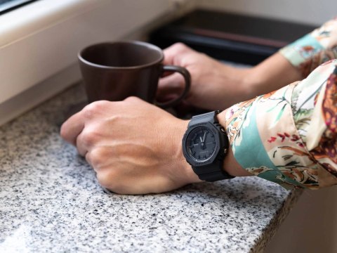 Zegarek Damski Casio G-Shock GMA-P2100BB-1AER